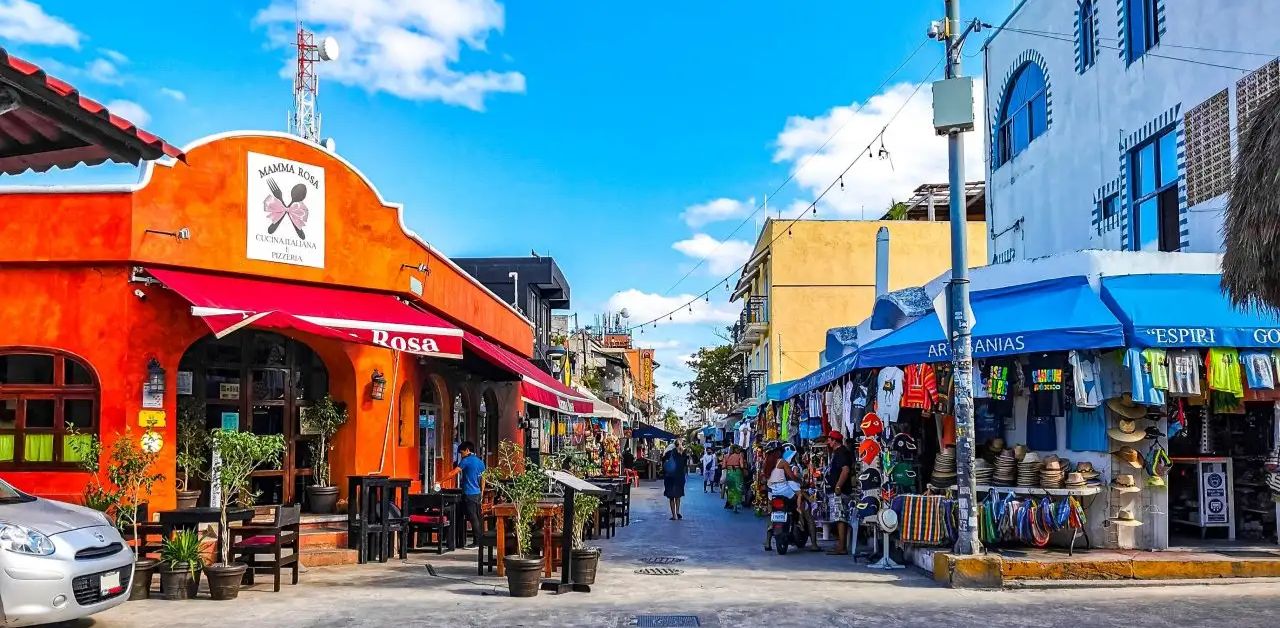 Frontier Airlines Cancun Office in Mexico +1-888-839-0512