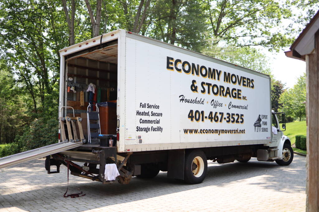 Rhode Island Moving & Storage Company | Economy Movers RI
