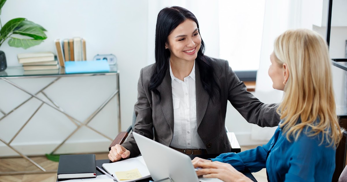 How to Select the Ideal Bookkeeping Service for Your Small Business