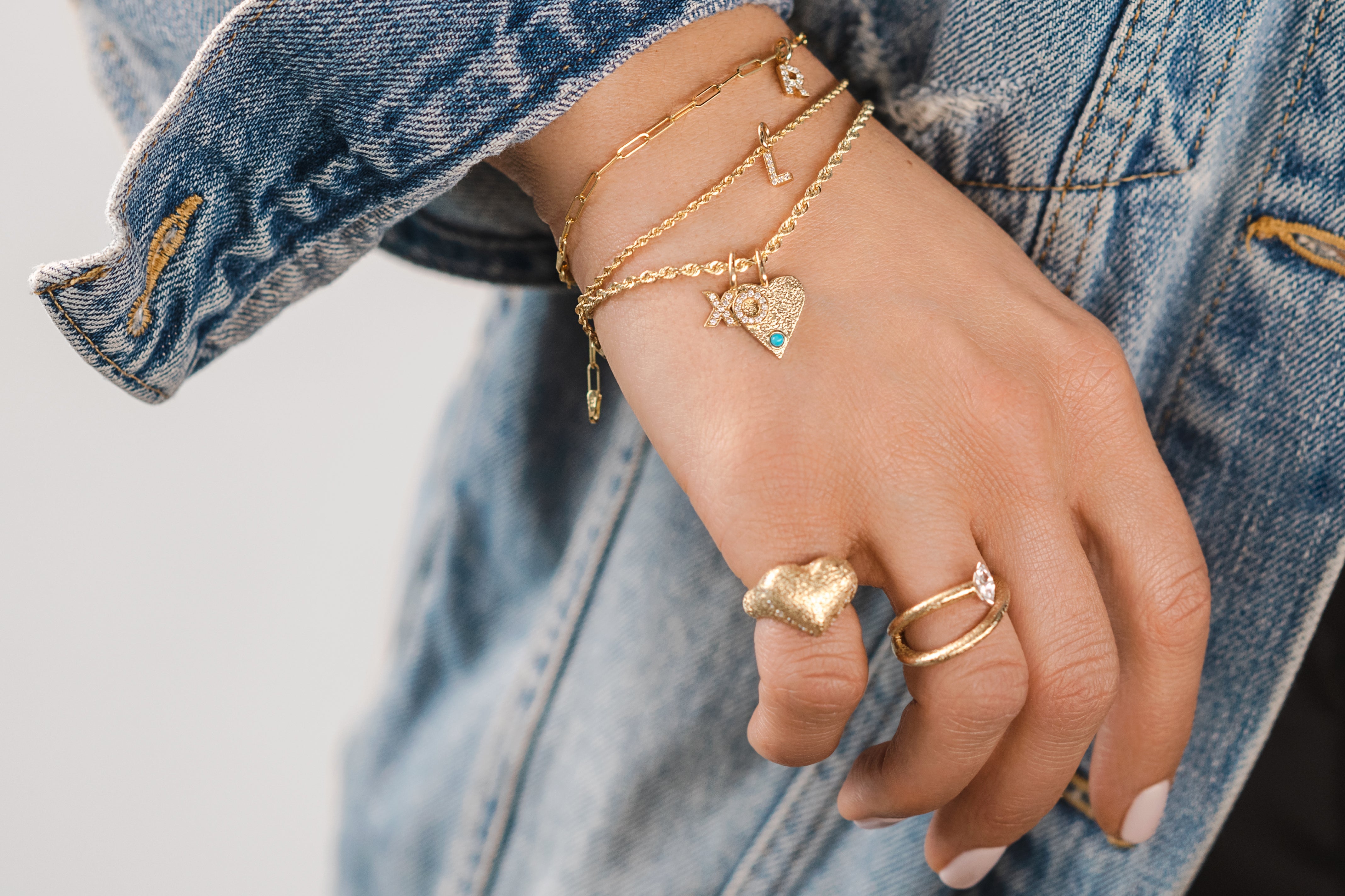 Top 7 Reasons Gold Bracelets Are Perfect for Valentine’s Day 2026