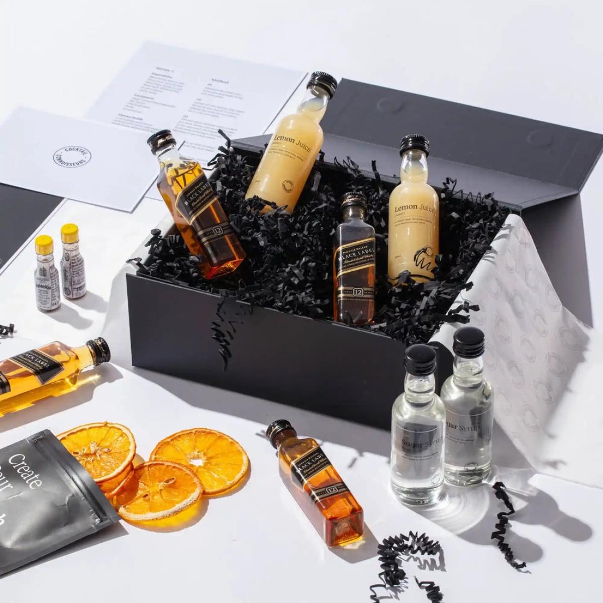 What To Look For Before Buying A Whiskey Gift Set | Author Cocktail Connoisseurs | Sociomix
