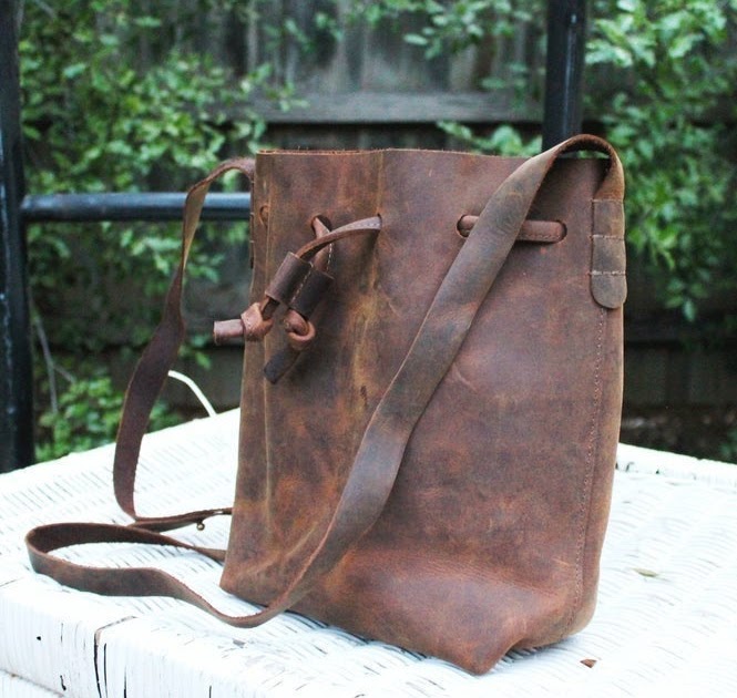 2026 Fashion Guide to Leather Shoulder Bags That Never Go Out of Fashion