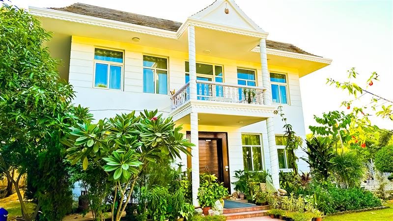 Luxury Addiction Treatment Center in Delhi NCR | Athena Luxus