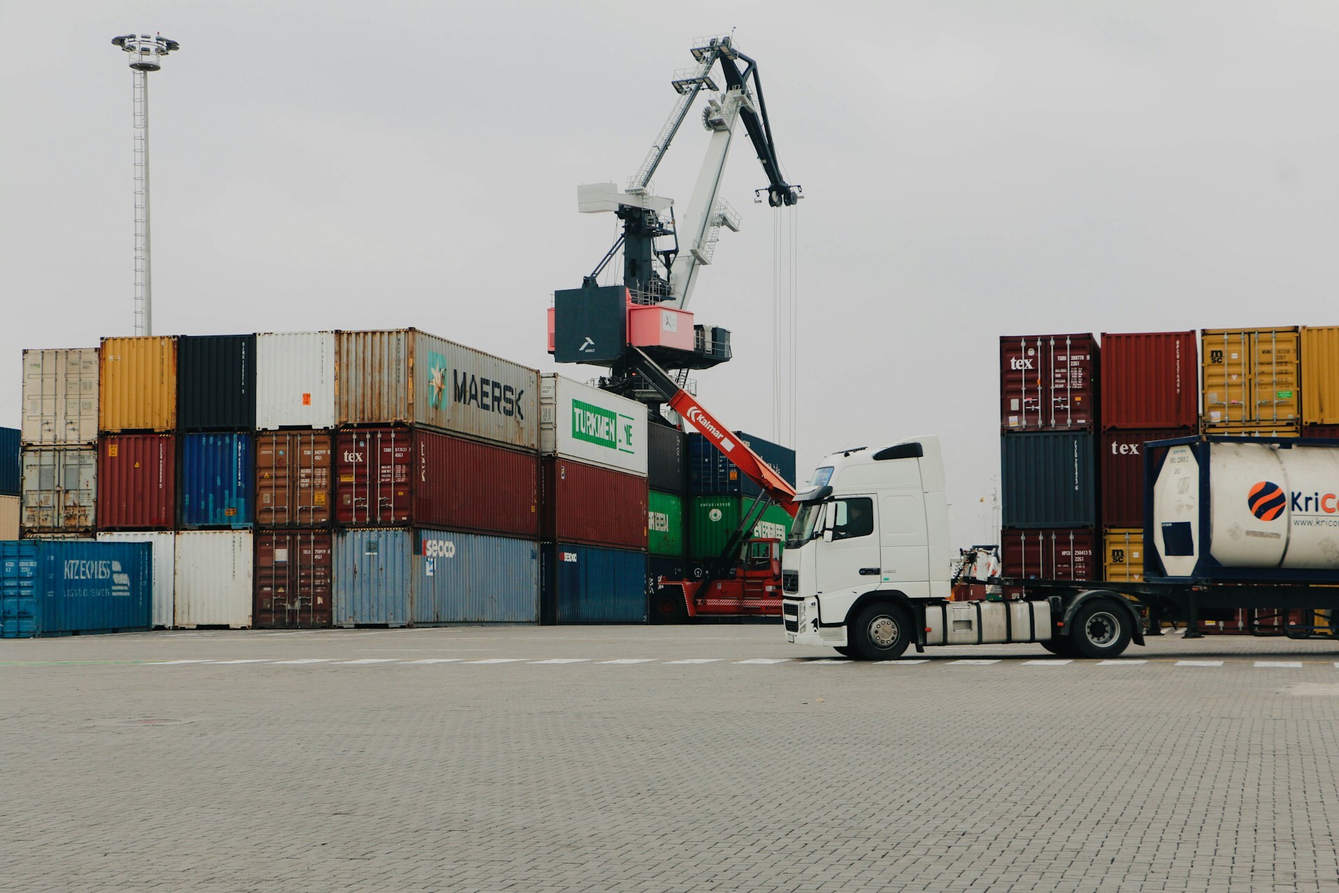 Shipping Services Q&A Bot | Logistics AI chatbot solution