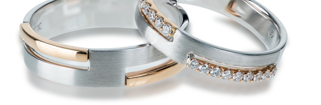 Gold Bar Jeweler Cover Image