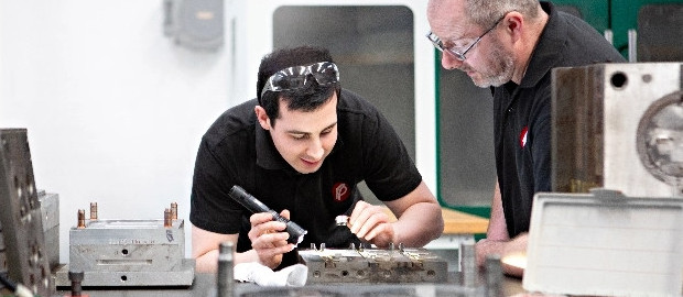Choosing the Right Injection Moulding Solutions for Complex Parts – Site Title